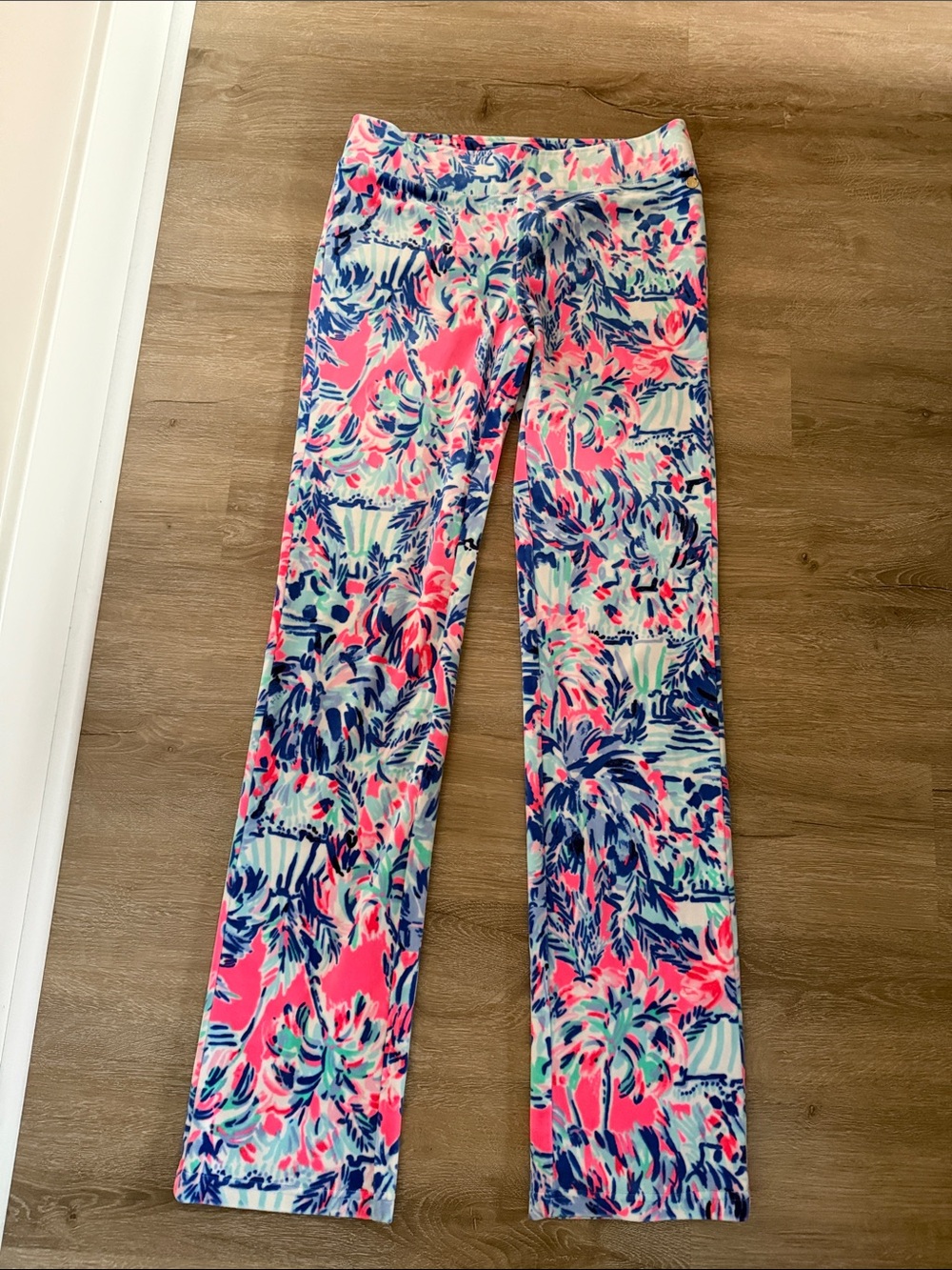 Lilly Pulitzer Tropical Print Leggings in Navy, Pink & Mint Green